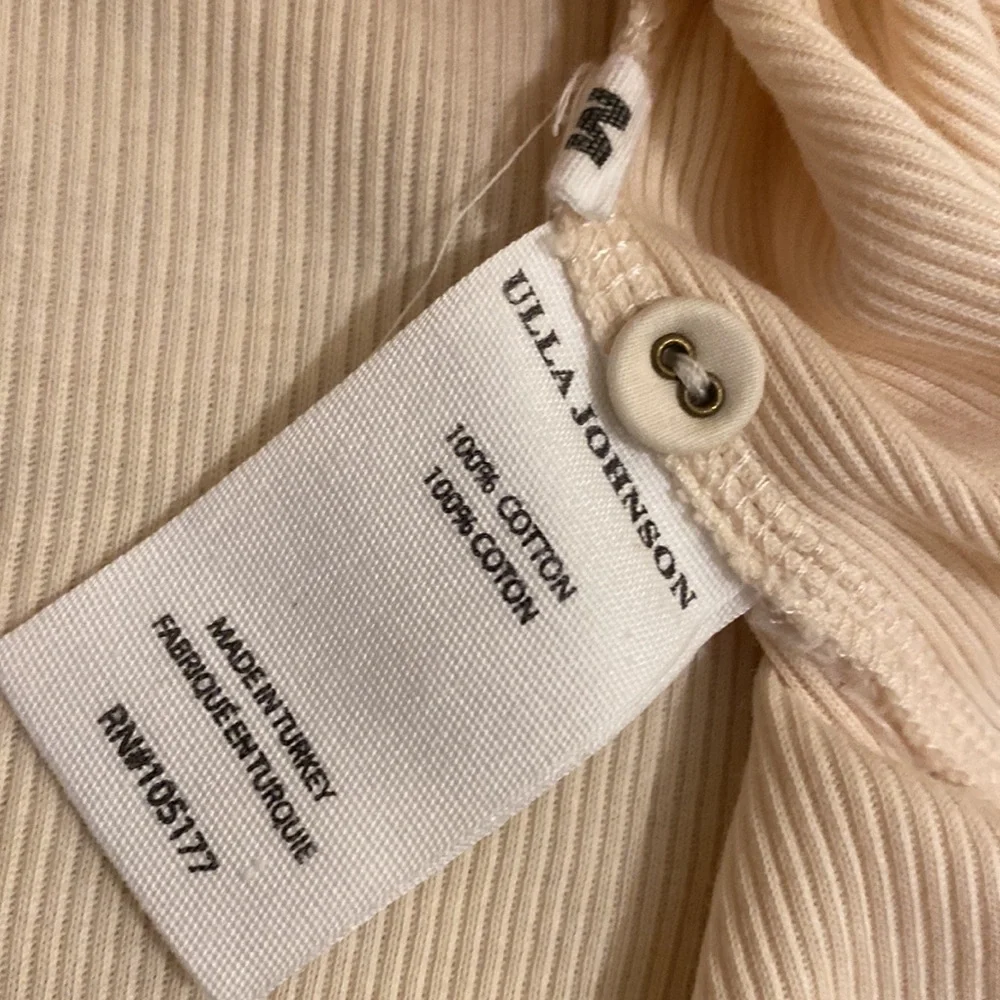 Ulla Johnson Pia Melange Rib-Knit Top Cream Buttoned V-Neck Blouse. Size M